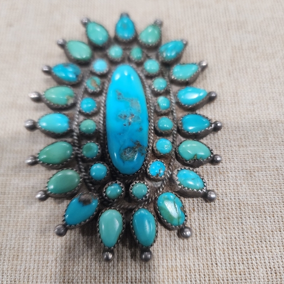 Blue and Silver Turquoise Necklace with Floral Design. Native Made/Signed - Picture 5 of 16